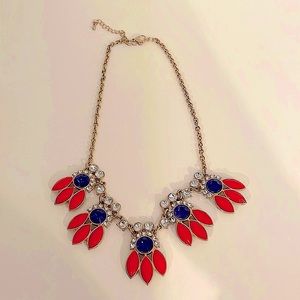 The loft! Like new! Statement necklace